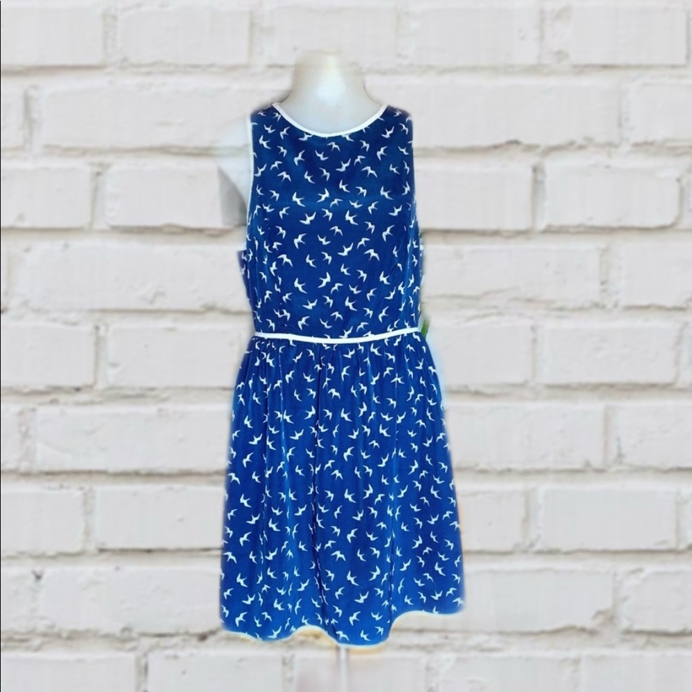 🌵 Beautiful Navy Blue Mini Dress with White Sparrow Bird Print and Piping Sz M